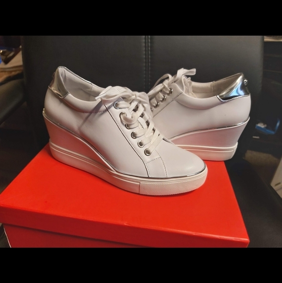 Wishbone collection shoes womens sz 7 - Picture 2 of 8